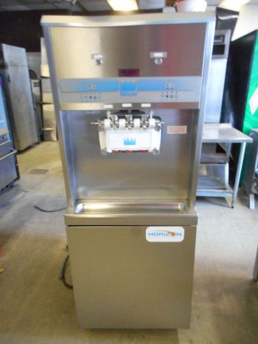 TAYLOR PRESSURIZED SOFT SERVE ICE CREAM MACHINE, HORIZON 8756, 1PH, WATER COOLED