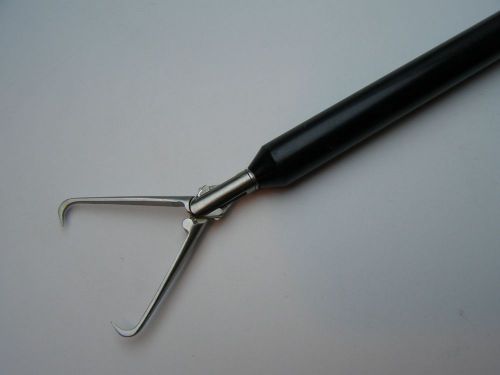 Mediflex Tenaculum Forceps 15&#034; Rotating shaft 10mm Endoscopic Instrument