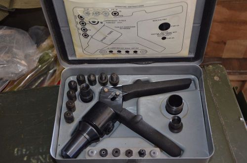 Fsi d-100 riveter with nutsert heads for sale