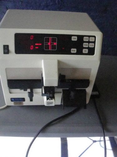 HUMPHREY  LENS ANALYZER 330 LENSOMETER