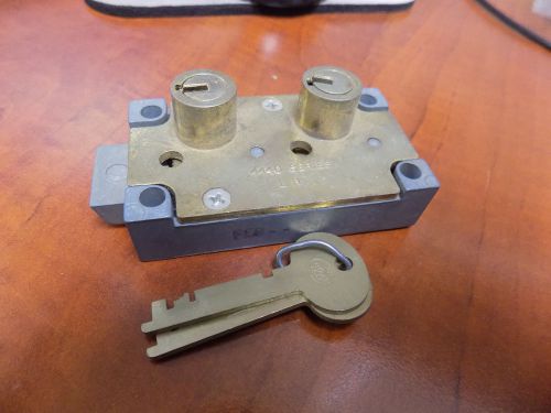 6730 003 069 LEVER BOLTS FOR A COMBINATION LOCK