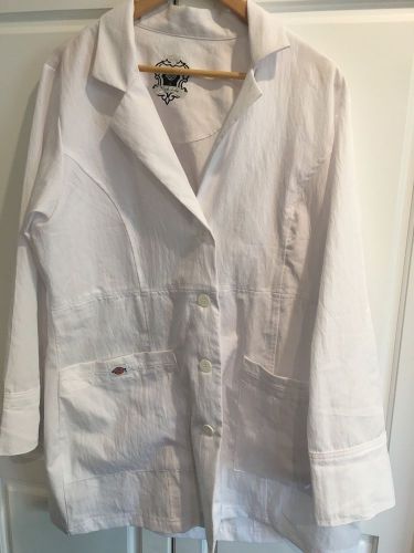 Dickies Black Label White Long Sleeve 4 Button Coat - Size L.      - ( 53 )