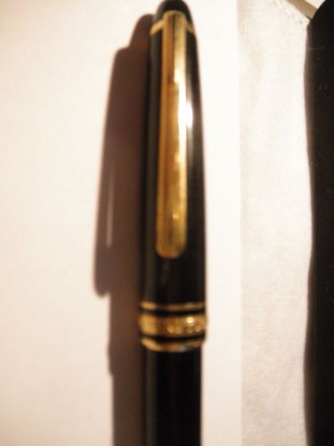Montblanc Meisterstuck  Rollerball Pen Black &amp; Gold