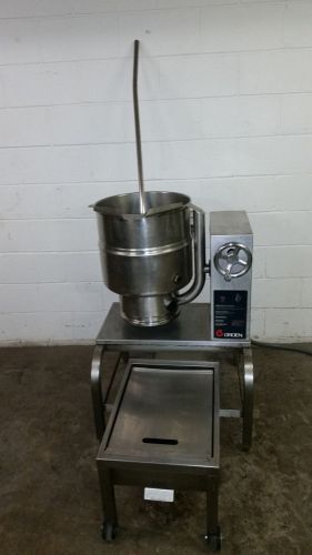 Groen 40 quart qt steam jacketed kettle crank tilt tdbc-40 208 volt on stand for sale