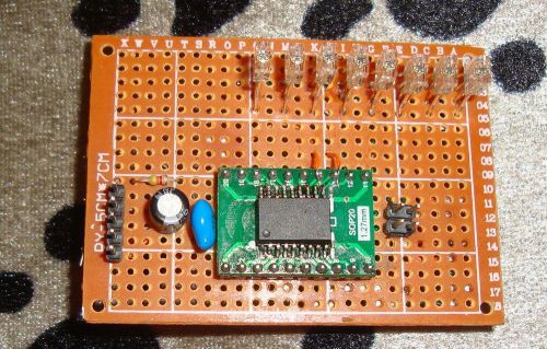 RGB LED Chaser DIY kit, 16LF1709 microcontroller 8 fullcolor LEDs **
