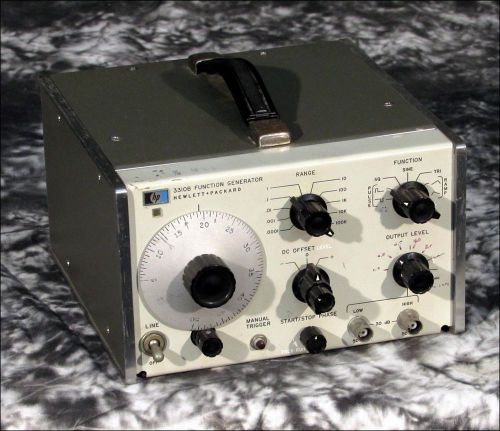HP 3310B FUNCTION GENERATOR / 0.0001 Hz to 5 MHz