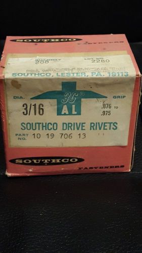 SOUTHCO 10-19-706-13 DRIVE RIVETS-      3/16&#034;X.975 GRIP