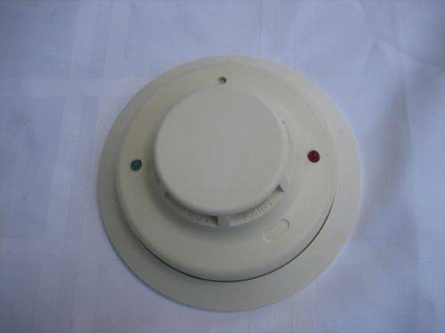 System Sensor 4WT-B smoke detector