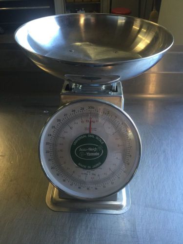 YAMATO UNIVERSAL DIAL 30 LB SCALE   NSF Approved. Model SM(N). Great Cond.