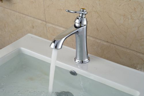 Chrome Polished Basin Sink Faucet Single Hole Single Handle Faucet Mixer Tap