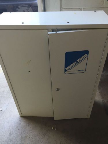 Sellstrom Model 2000 Germicidal Cabinet