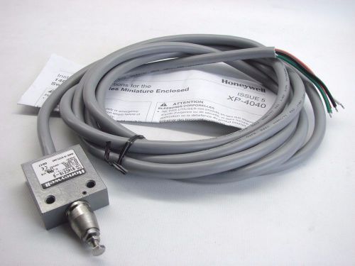 Honeywell 914ce19-9 pre-wired micro limit switch spdt top plunger no/nc (b358) for sale