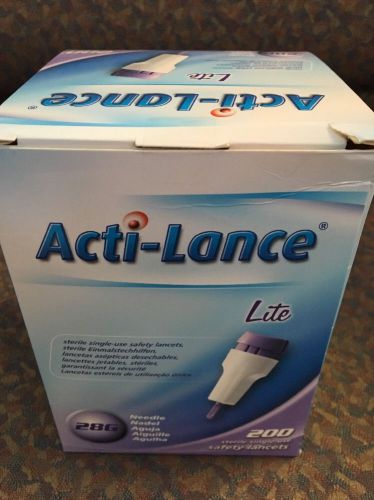 7141 HTL Strefa Acti-Lance Lite Safety Lancets,28G, Single Use,  200 per box.