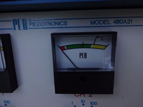 PCB Piezotronics Model 480A21 Accelerometer ICP Power Supply 3 channel console