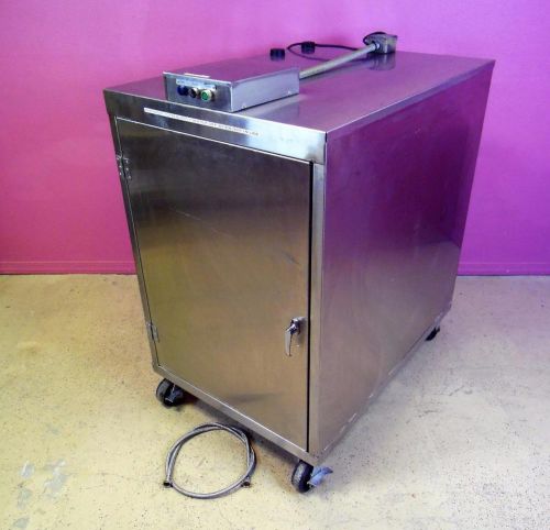 Wecare mobile wheelchair power washer cabinet hospital disinfector sanitizer for sale