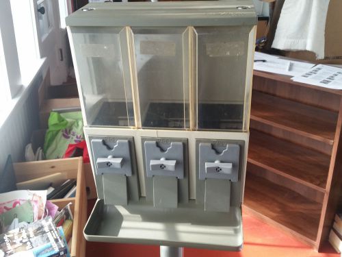 Vendstar 3000 Three Canister Candy Machine Used  Good Condition