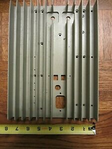Large Gray Aluminium heat sink. ~4 lbs.  Size ~ 10&#034; x 7.5&#034; x 1.5&#034;