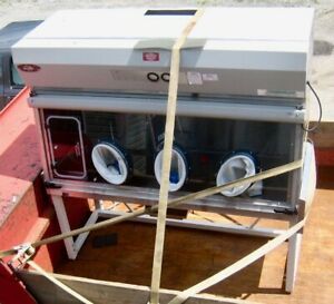 Nuaire Model NU-PR797-600, Positive Pressure Recirculating Compounding Isolator