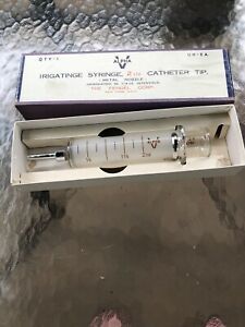 Alpha 2 oz glass irrigation syringe