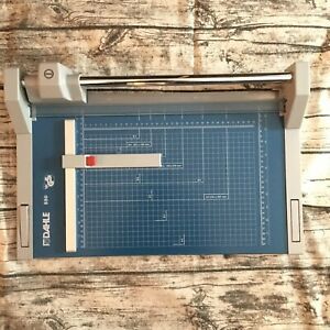 NEW DAHLE 550 Professional Rolling Trimmer Model 20 Sheet Capacity 14 1/8&#034; Cut