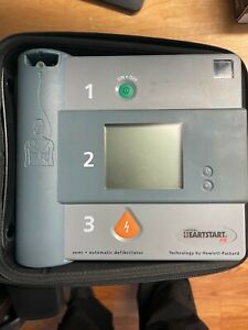 HeartStart FR ** AED, PADS 02/22 BATTERY 04/2026