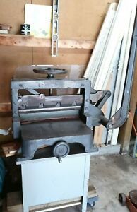 ANTIQUE VINTAGE Challenge Machinery Co. MANUAL PAPER GUILLOTINE CUTTER 19 inch