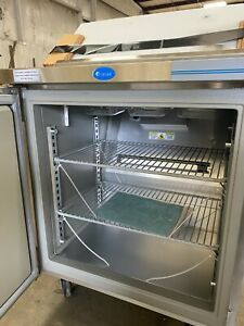 Randell Refrigerated Prep Table, 27&#034;L, 33.5&#034;D, 43.75&#034;H (36&#034; workheight)