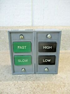CUTLER HAMMER 86-2588-2-F/S PUSHBUTTON SWITCH (LOT OF 2) #89138G NEW
