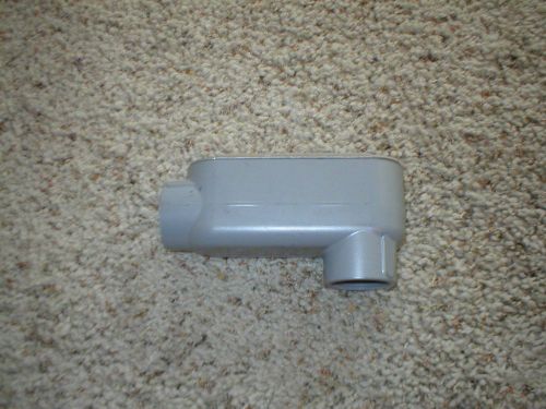 NEW, APPLETON 1 1/2&#034; METAL CONDUIT OUTLET JUNCTION J-BOX FITTING WITH COVER