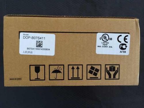 New in box DELTA HMI  DOP-B07S411
