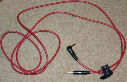 Red GUITAR CABLE ONE RIGHT ANGLED NEUTRIK GOLD One Straight Ten Feet