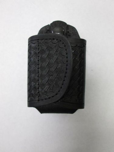 Aker A564-BW Black BW Silent Key Holder W/ Velcro Flap Closure For 2 1 4&#034; Belts