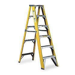 Fiberglass ladder p100h-04-hdc 4 ft 4 step non cond new!! sug list $751 for sale