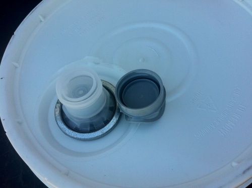 (220) PLASTIC 5 gal BUCKET snap-on LIDS, N.O.S. extendable spout w/ screw on cap
