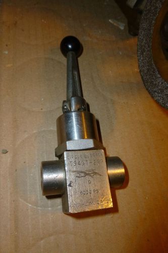 CIRCLE SEAL 6000 PSI STAINLESS STEEL 1/4&#034; LEVER VALVE T949T-2BP  CNG