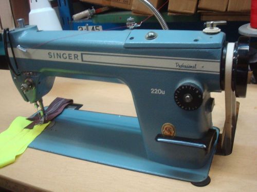 Singer 220u Leather Industrial Sewing Machine