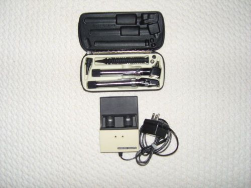 WELCH ALLYN POCKET DIAGNOSTIC KIT, WITH CHARGING DOCK-92821