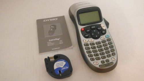 Dymo Letra Tag LABELMAKER WITH SELF ADHESIVE LABELS