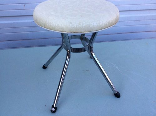 MIDCENTURY MODERN INDUSTRIAL METAL COSCO WHITE FLOWERS CHROME RETRO STEP STOOL