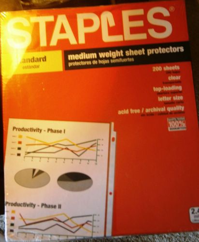 STAPLES Clear Sheet Protectors 200 Box 2.4 Mil thickness acid PVC Latex Free