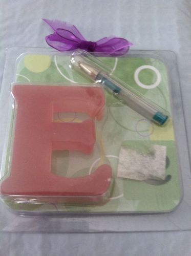 New Lady Jayne Ltd stack of round note pads &#034;E&#034; initial with pen and paperweight