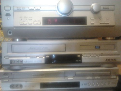 Mint JVC HR-XVC23U 4 Head Pro-S VCR DVD Combo Recorder,Remote Control,warranty