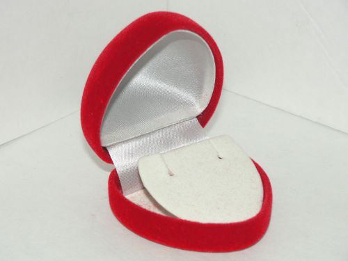 ROMANTIC RED VELVETEEN FLOCKED HEART SHAPED GIFT BOX FOR EARRINGS