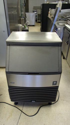 Manitowoc undercounter qy0214a 200lb cube ice maker for sale