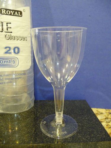 Pack of 20 CLEAR 8 oz. Disposable Plastic 2-Piece Wine Glass / Goblet / Flute