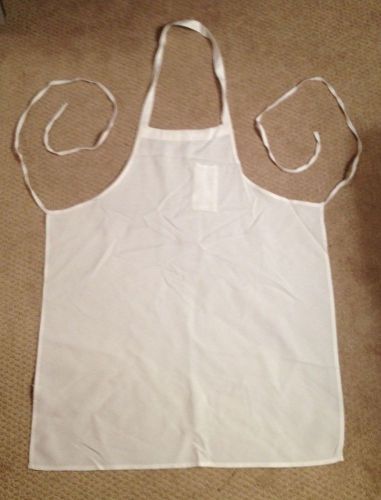 NEW LOT OF 32 WHITE BIB CHEF APRONS WITH ONE POCKET