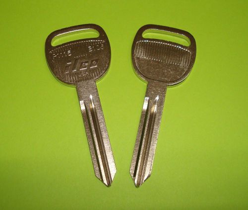 Lot of 2 gm saturn ion 2003 and up b106 / b109 / p1115 mechanical key (ilco) for sale