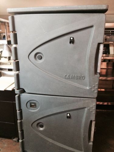 Heated CAMBRO Two Comparment Camcart