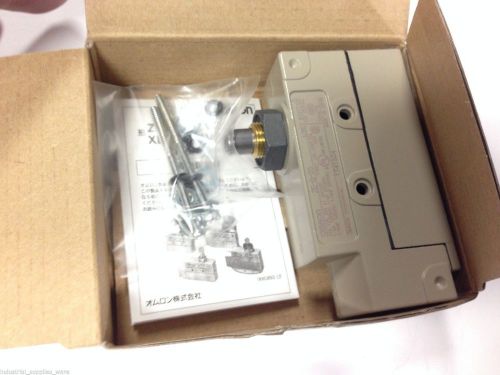 New OMRON LIMIT SWITCH AND ACTUATOR 15 A MODEL ZE-Q-2S NEW IN BOX