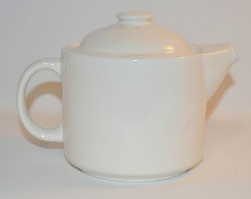White Ceramic Tea Coffee Pot Water Pitcher 4 cups